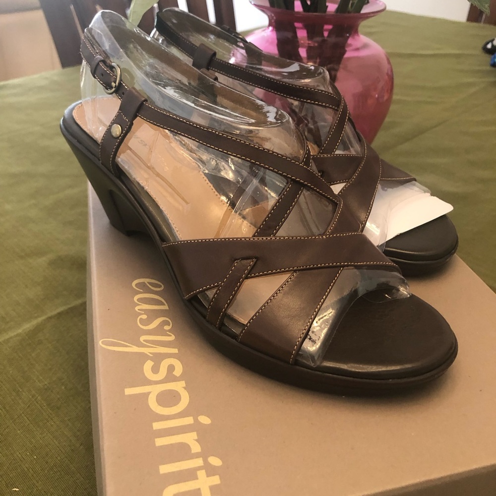 🌺 Easy Spirit Beatrix Sandals 🌺